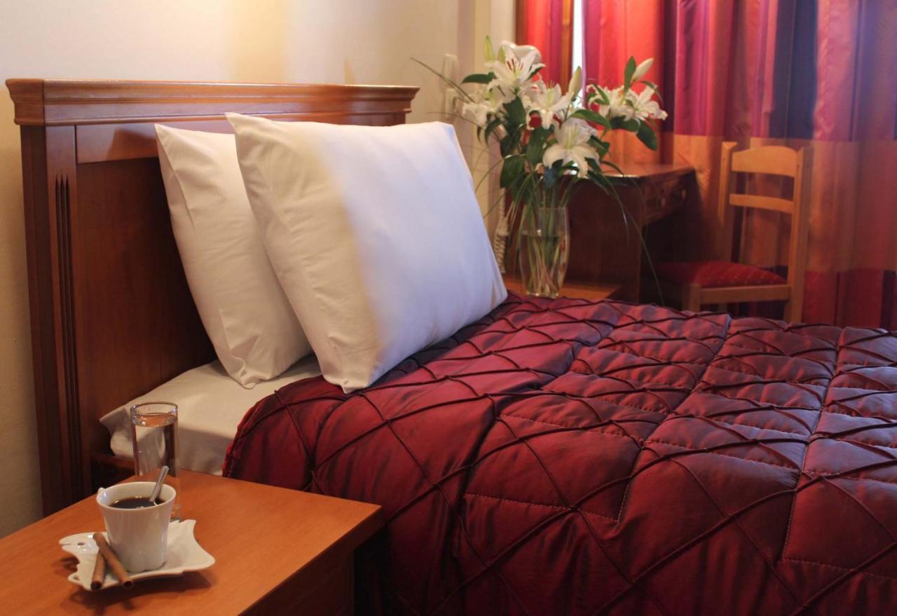 Famissi Eden Hotel Kalampáka Rom bilde