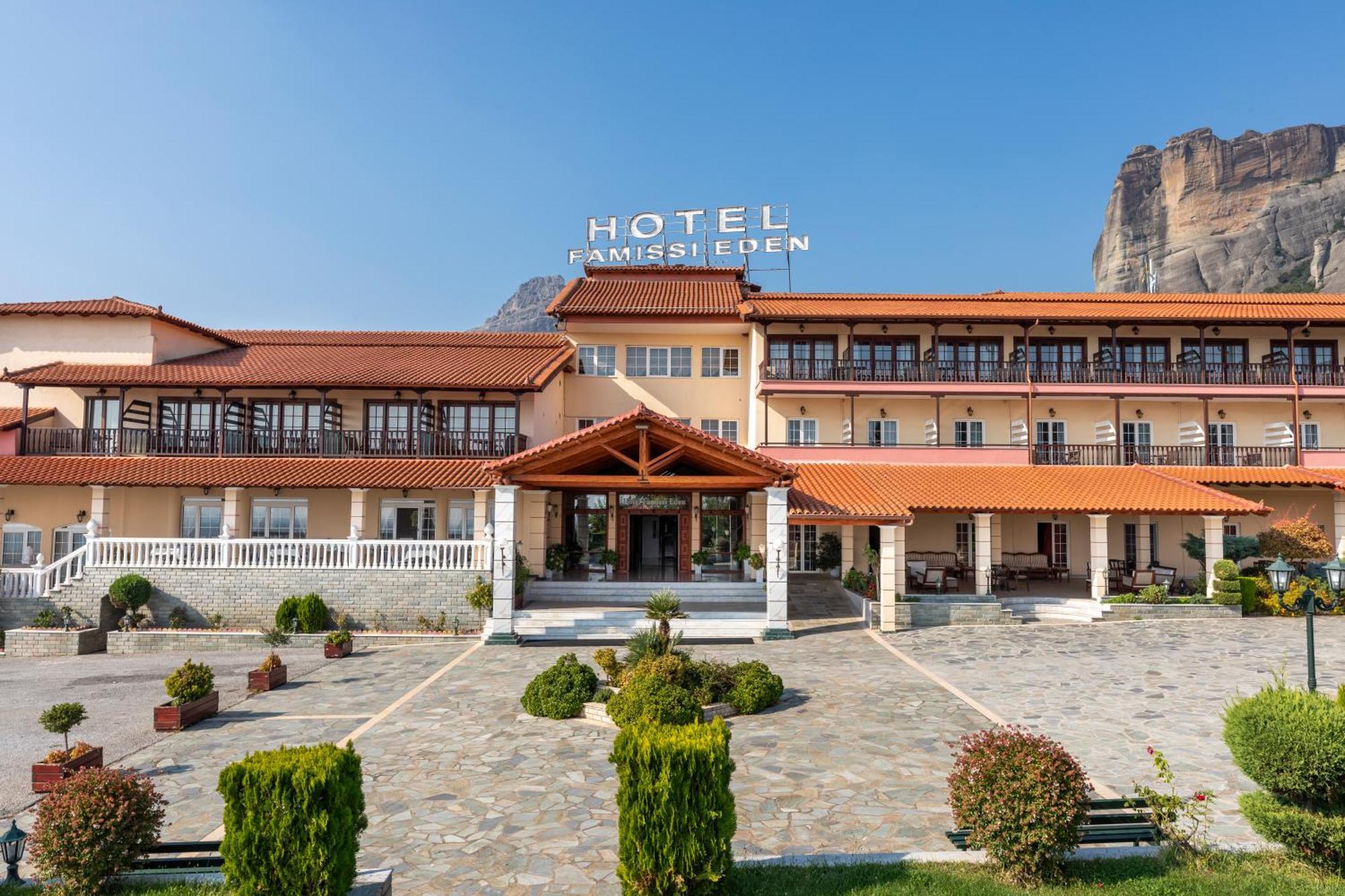 Famissi Eden Hotel Kalampáka Eksteriør bilde
